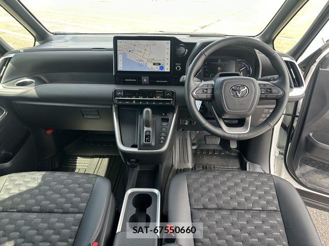 Toyota VOXY HYBRID 2025-09 7331125-1