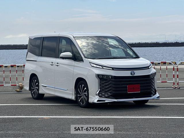 Toyota VOXY HYBRID 2025-09 7331125-27