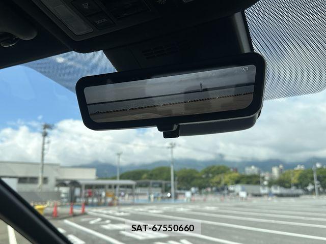 Toyota VOXY HYBRID 2025-09 7331125-3