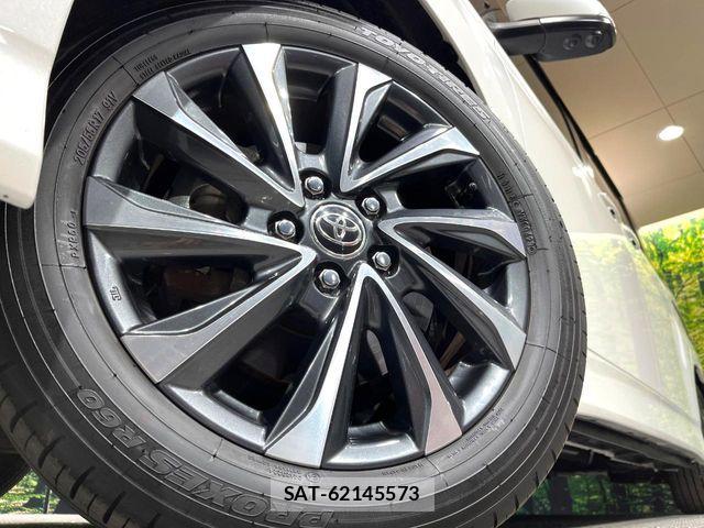 Toyota VOXY HYBRID 2023-03 7331129-12