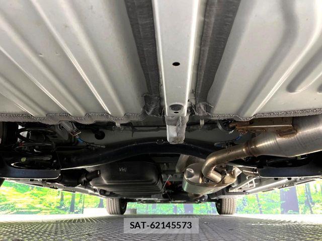 Toyota VOXY HYBRID 2023-03 7331129-18