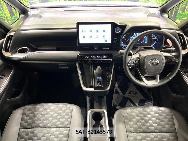 Toyota VOXY HYBRID 2023-03 7331129-1