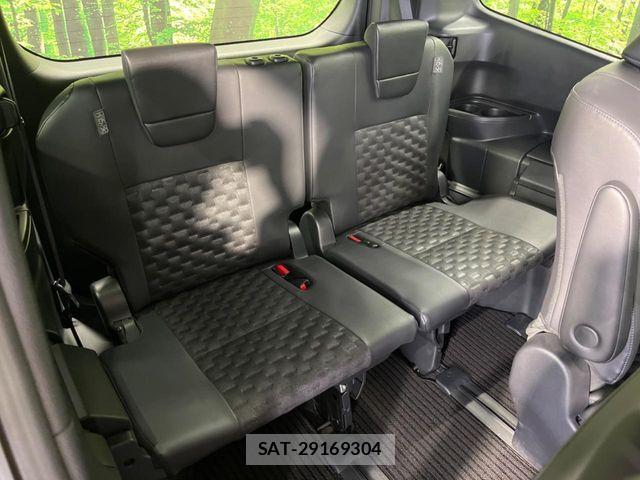 Toyota VOXY HYBRID 2025-02 7331130-9