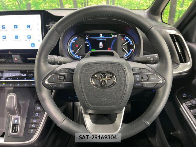 Toyota VOXY HYBRID 2025-02 7331130-11
