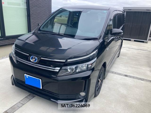 Toyota VOXY HYBRID 2015-06 7331160-0