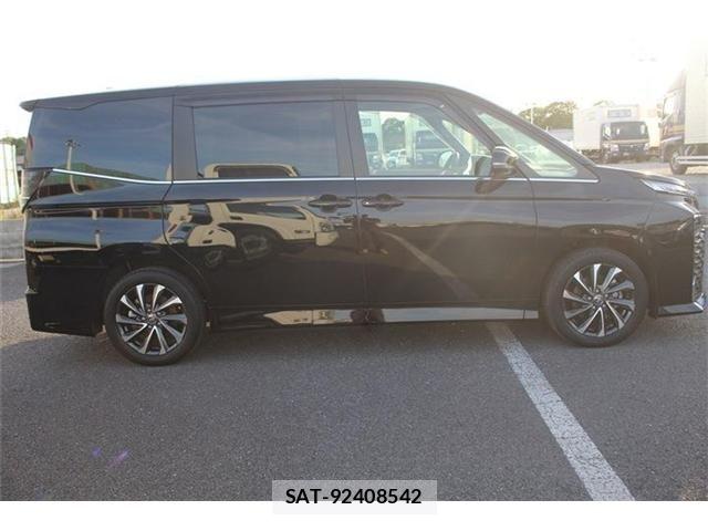 Toyota VOXY HYBRID 2025-06 7331142-10