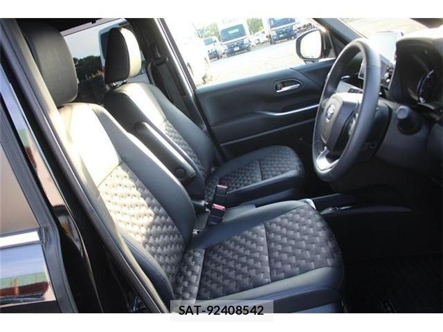 Toyota VOXY HYBRID 2025-06 7331142-18