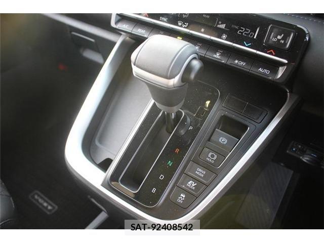 Toyota VOXY HYBRID 2025-06 7331142-21