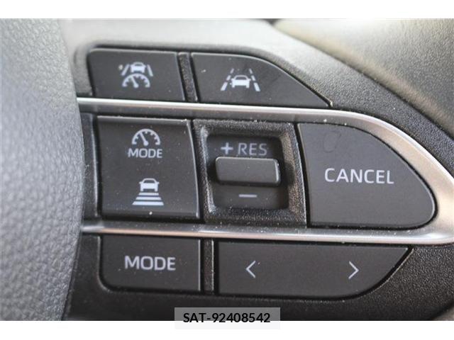 Toyota VOXY HYBRID 2025-06 7331142-3