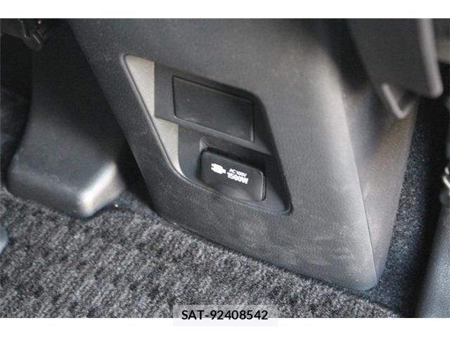 Toyota VOXY HYBRID 2025-06 7331142-5