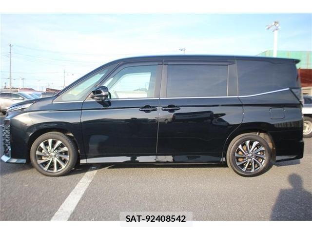 Toyota VOXY HYBRID 2025-06 7331142-8