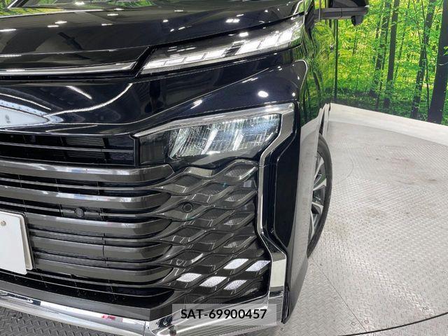 Toyota VOXY HYBRID 2024-12 7331128-13