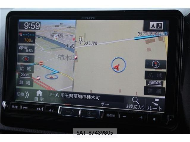 Toyota VOXY HYBRID 2018-10 7331153-1