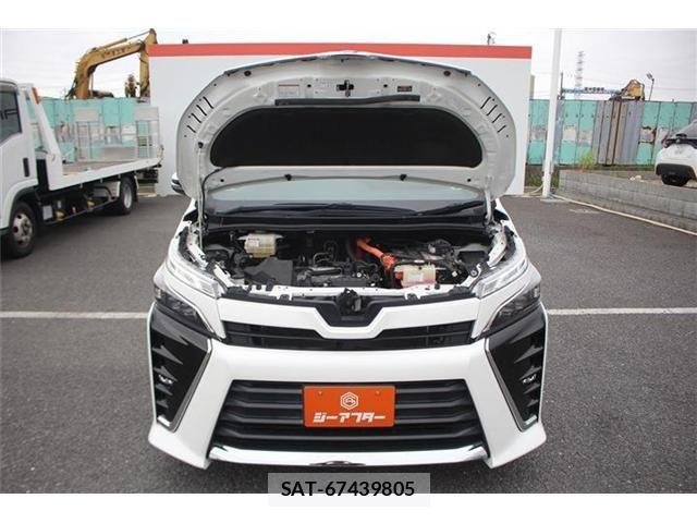 Toyota VOXY HYBRID 2018-10 7331153-28