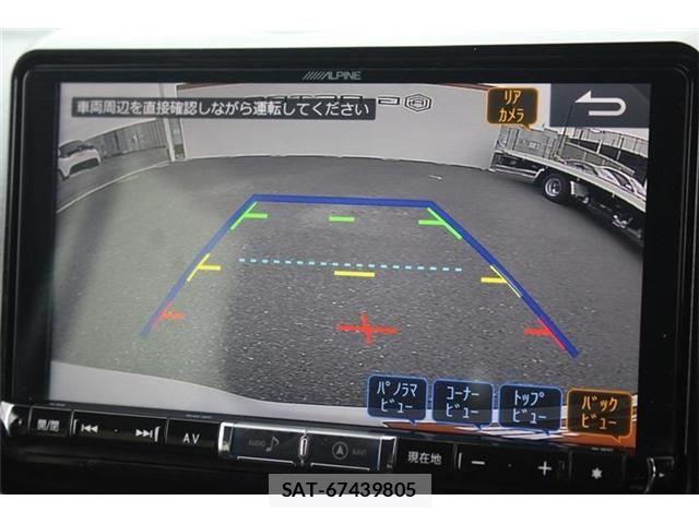 Toyota VOXY HYBRID 2018-10 7331153-2
