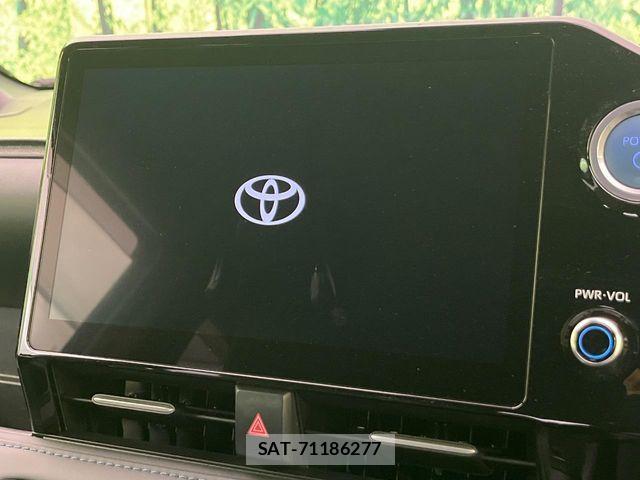 Toyota VOXY HYBRID 2022-12 7360449-2