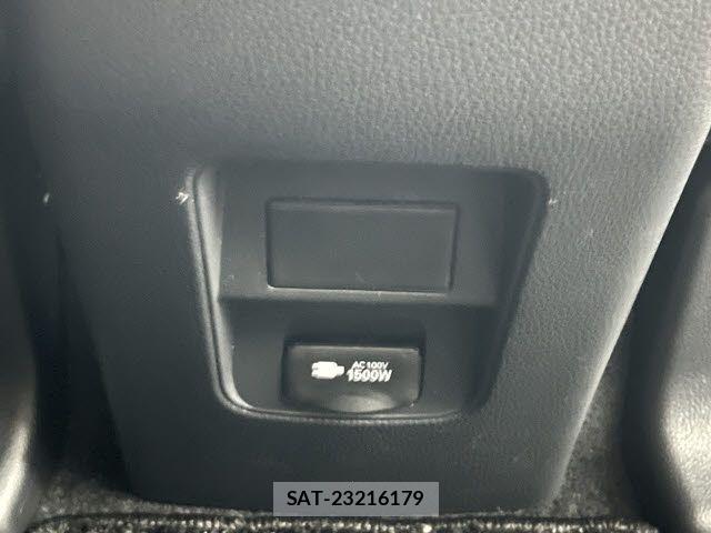 Toyota VOXY HYBRID 2025-11 7360438-22