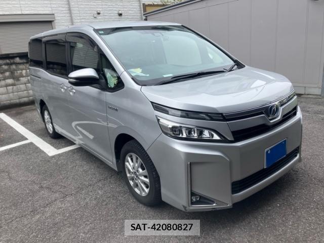 Toyota VOXY HYBRID 2018-12 7360462-1