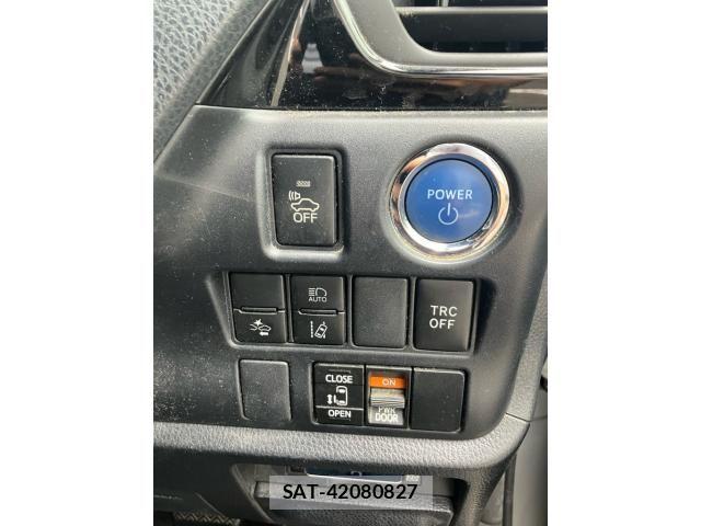 Toyota VOXY HYBRID 2018-12 7360462-14