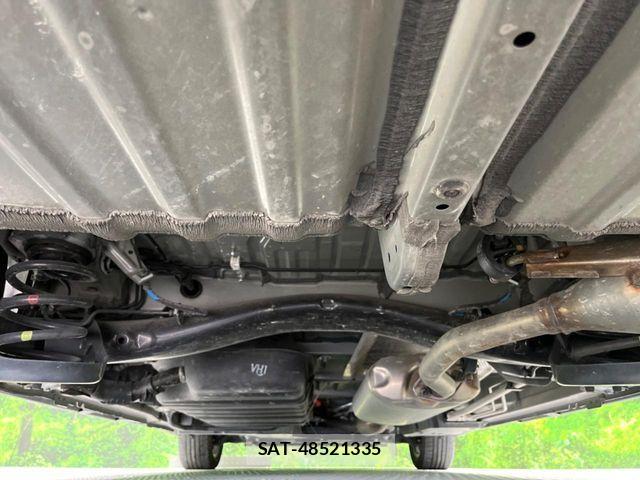 Toyota VOXY HYBRID 2023-07 7360444-19