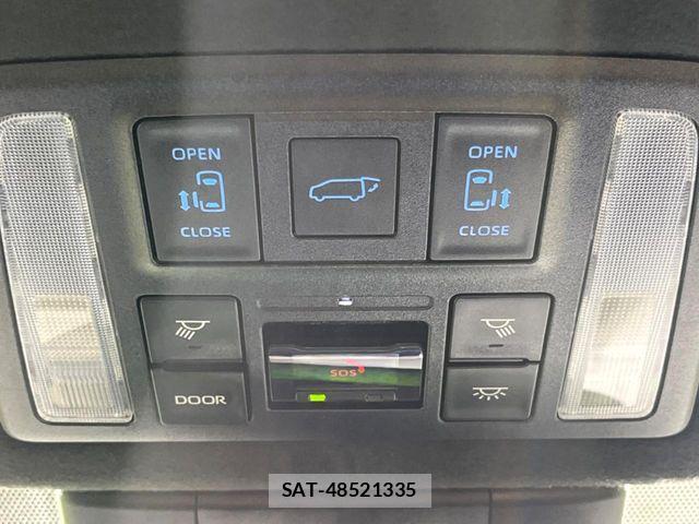 Toyota VOXY HYBRID 2023-07 7360444-5