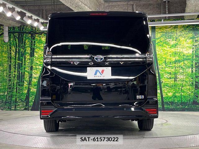 Toyota VOXY HYBRID 2022-03 7360455-15