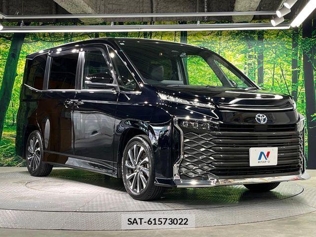 Toyota VOXY HYBRID 2022-03 7360455-16