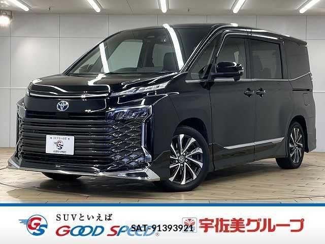 Toyota VOXY HYBRID 2022-12 7360447-0