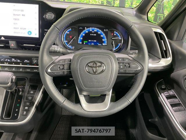 Toyota VOXY HYBRID 2025-09 7360437-11
