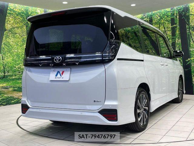 Toyota VOXY HYBRID 2025-09 7360437-17