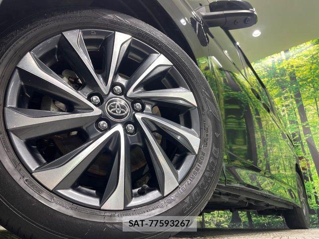 Toyota VOXY HYBRID 2022-06 7360451-14