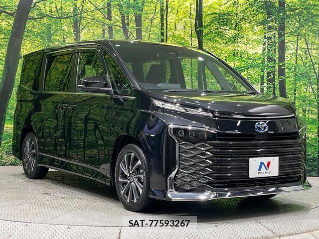Toyota VOXY HYBRID 2022-06 7360451-17