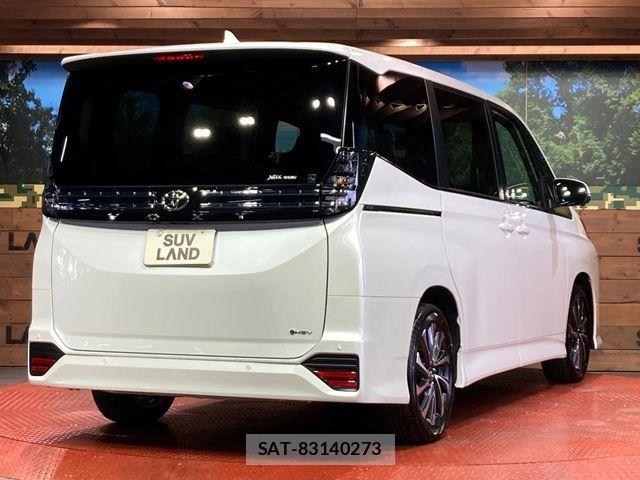 Toyota VOXY HYBRID 2026-02 7360443-17