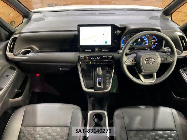 Toyota VOXY HYBRID 2026-02 7360443-1