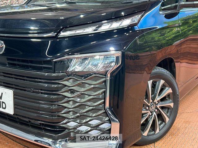 Toyota VOXY HYBRID 2025-10 7360441-12
