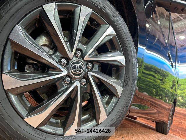 Toyota VOXY HYBRID 2025-10 7360441-13