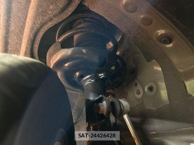 Toyota VOXY HYBRID 2025-10 7360441-19