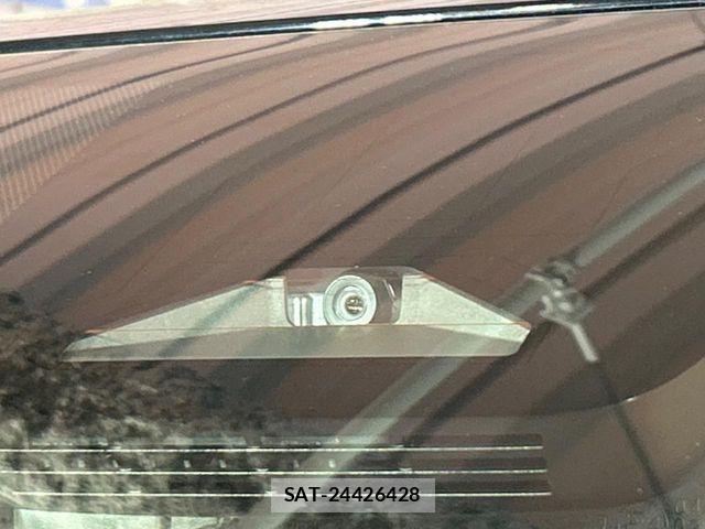 Toyota VOXY HYBRID 2025-10 7360441-6