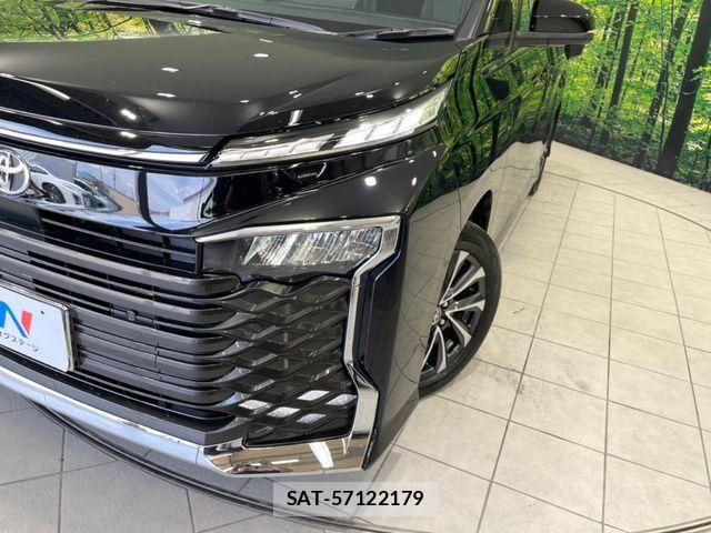 Toyota VOXY HYBRID 2026-01 7360440-12