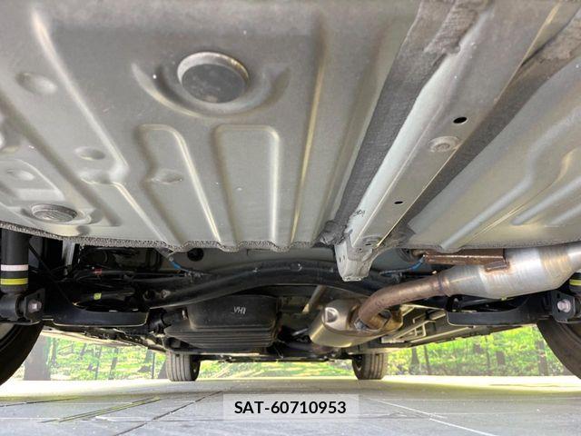 Toyota VOXY HYBRID 2023-07 7360454-17