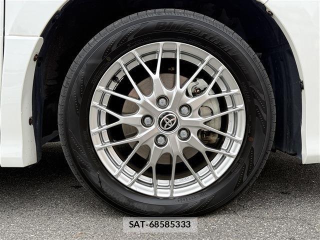 Toyota VOXY HYBRID 2020-01 7360461-17