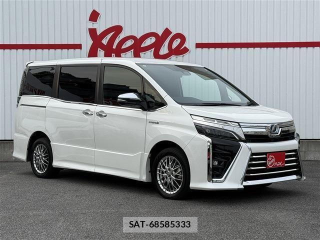 Toyota VOXY HYBRID 2020-01 7360461-2