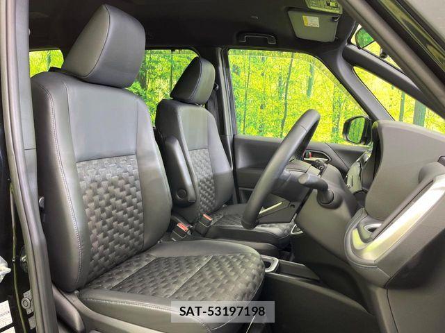 Toyota VOXY HYBRID 2025-05 7360442-6