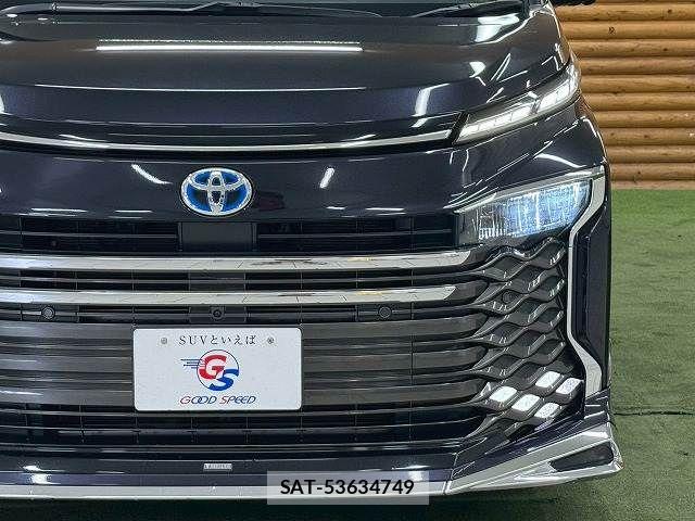 Toyota VOXY HYBRID 2022-09 7360450-9