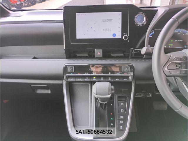 Toyota VOXY HYBRID 2022-06 7360456-9