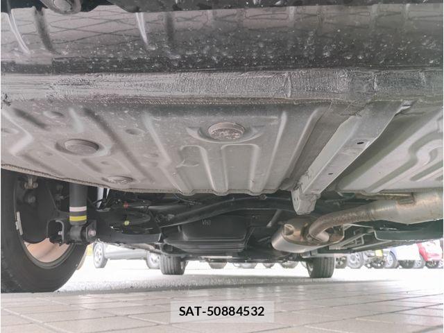 Toyota VOXY HYBRID 2022-06 7360456-18