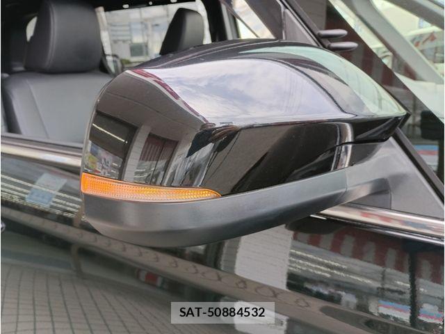 Toyota VOXY HYBRID 2022-06 7360456-4