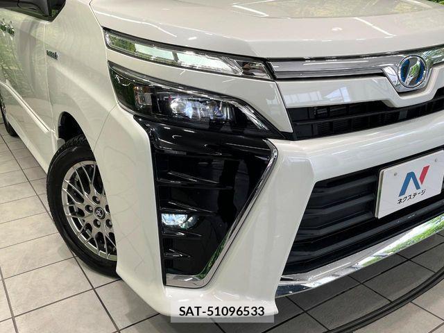 Toyota VOXY HYBRID 2018-10 7360457-12
