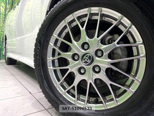 Toyota VOXY HYBRID 2018-10 7360457-13