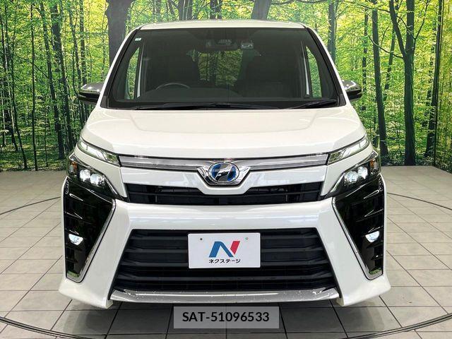 Toyota VOXY HYBRID 2018-10 7360457-14